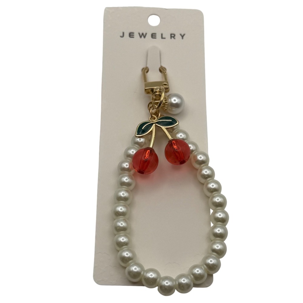 Chloe Accessory Cherry Charm Pearl Beaded Keychain Bag‎ Charm
